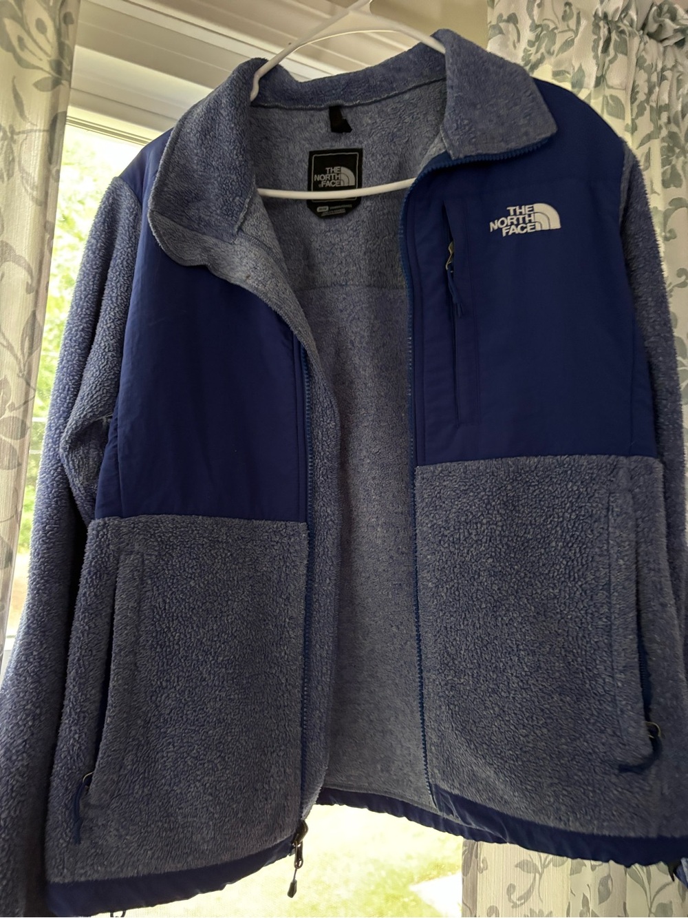 The North Face Women’s Navy Blue Sherpa Fleece Jacket